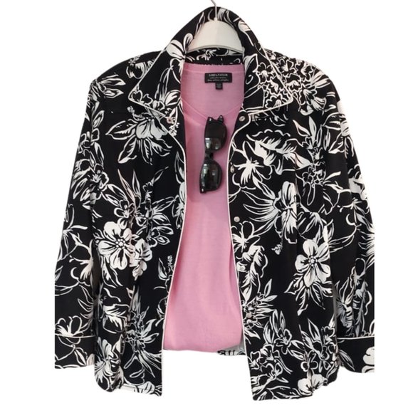 Black White Tropical Print Cotton Shirt Jacket| 14P | Nygard - Picture 3 of 13